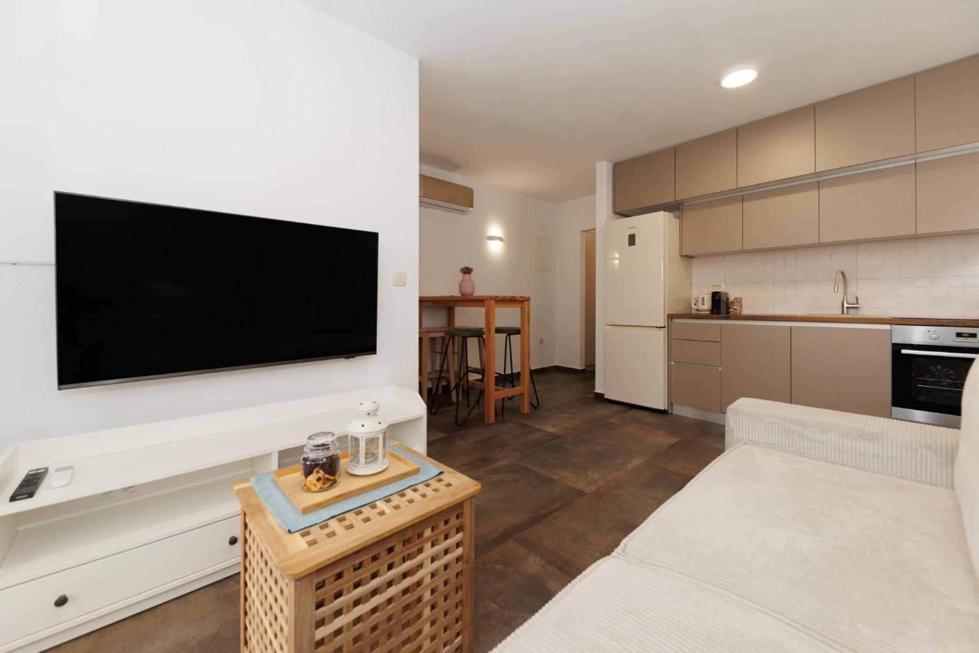 Apartments 23 And 25 With Free Private Parking Zadar Exterior foto